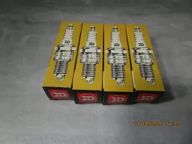 W24FS DENSO Spark Plugs Nippon Box