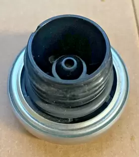 61289-07D HARLEY DAVIDSON Fuel Cap 1200 883 Sportster #2