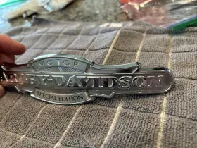 62568-08 HARLEY-DAVIDSON Gas Tank Emblem Dragnet Softail #2