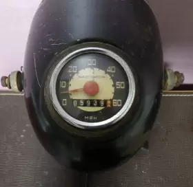 67704-65P HARLEY-DAVIDSON Aermacchi Headlamp Speedometer M50