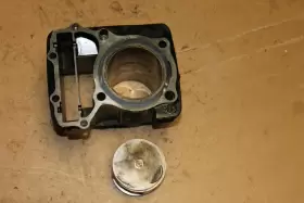 12100ME9000 HONDA Rear Cylinder Piston VT750C Shadow