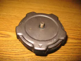 17620-KE1-003 HONDA Tank Fuel Gas Cap Dominator Nx Tlr NX650