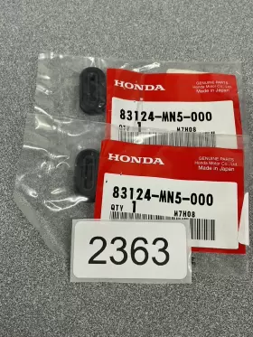 83124-MN5-000 HONDA Rubber