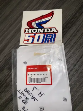 87123-181-830 HONDA Left Fuel Tank Decal Z50R