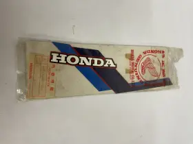87512-957-030 HONDA Gas Tank Left Decal Emblem Sticker Nos #2