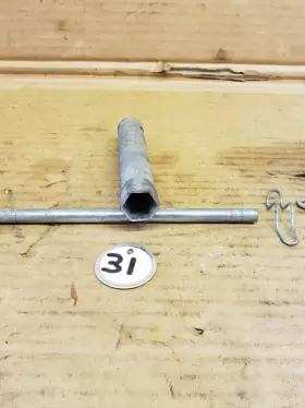 89216-045-670 HONDA Seat Tool Hooks Kit #2