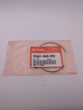 90601-HA0-000 HONDA Nos Oil Seal Clip Trx 250 300 400 450