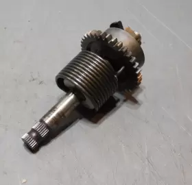 13066-1022 KAWASAKI Kick Start Shaft Spindle Starter Gear MC1