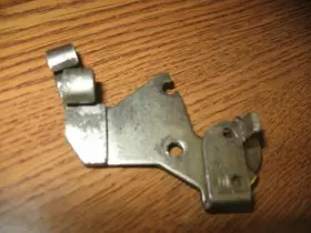 13270-1513 KAWASAKI Carburetor Throttle Cable Holder VN1500 #2