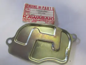 14030-060 KAWASAKI Nos Oil Pump Cover KX125