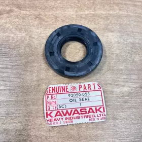 92050-053 KAWASAKI Nos Crank Oil Seal H2 750 #2