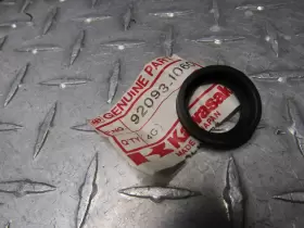 92093-1060 KAWASAKI Insulator Seal #3