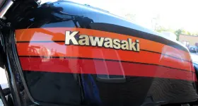 KKZ-83-1000J3-CS KAWASAKI Fuel Tank Tail Cowl Pin Striping #3