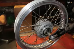 N.897403 LAVERDA Front Wheel Hub Borrani #2 N.897403 LAVERDA Front Wheel Hub Borrani #2