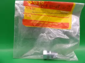 01570-08167 SUZUKI Nos Frame Bolt GSX750FT