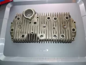 11111-31000 SUZUKI Nos Engine Cylinder Head GT750 Lemans