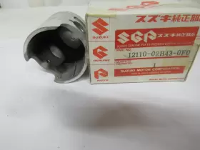 12110-02B43-0F0 SUZUKI Nos Standard Piston RM80 #2