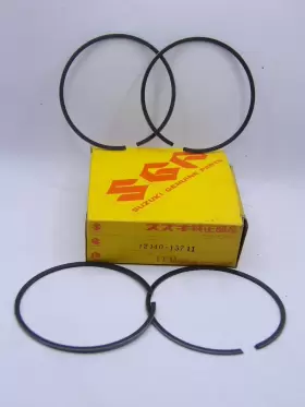 12140-15711 SUZUKI Nos Piston Rings GT500 #3
