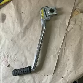 26300-31001 SUZUKI Kick Starter Nos GT750 Lemans