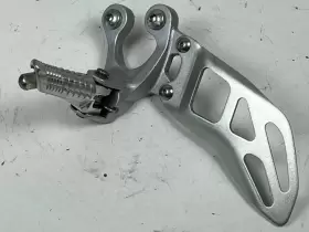 43521-47H10 SUZUKI Left Rearset Step GSXR750 GSXR1000 GSXR600 #2