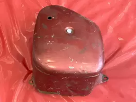 82-3870 TRIUMPH Unit Tool Battery Box T100 T110 TR6