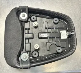 T2308479 TRIUMPH Seat Pillion Street Scrambler #2