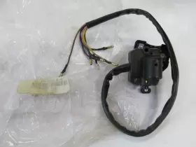 1H7-83973-10-98 YAMAHA Left Switch Nos 650