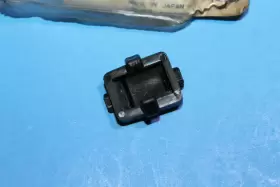 1J3-25845-01 YAMAHA Nos Indicator Cap XS750 XS850 #2