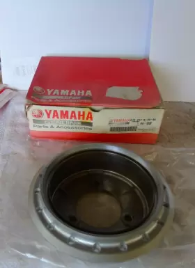 2JX-2511E-00-35 YAMAHA Front Wheel Drum Brake TW200
