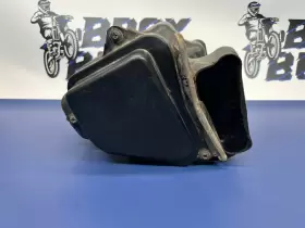 3R9-14401-00-00 YAMAHA Air Box Filter Cleaner Boxbox IT125 #2