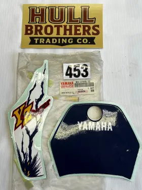3RV-21570-10 YAMAHA Nos Panel Graphic Decal Set