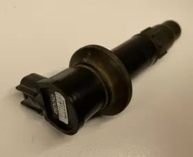 5UL-82310-10-00 YAMAHA Ignition Coil Pack Spark Plug Cap Boot