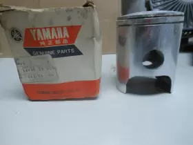 846-11637-00 YAMAHA Nos Piston GS340
