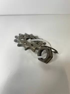 90179-18001-00 YAMAHA Front Sprocket Drive Shaft Nut YZ250F