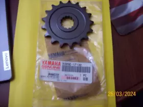 9385E-17132-00 YAMAHA Front Drive Spocket SR500 YR1 YR2 TX500 #2