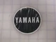 YAMAHA 389-15426-00-00 CRANKCASE OIL PUMP COVER EMBLEM RD125 RD200